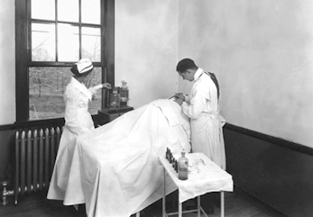 Госпиталь Вейверли Хиллз, Вэйвирли Хиллс или Уэверли Xиллс